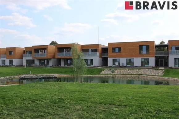 Pronájem nového bytu 3+kk, Kaunicův Dvůr - Slavkov u Brna, předzahrádka, novostavba