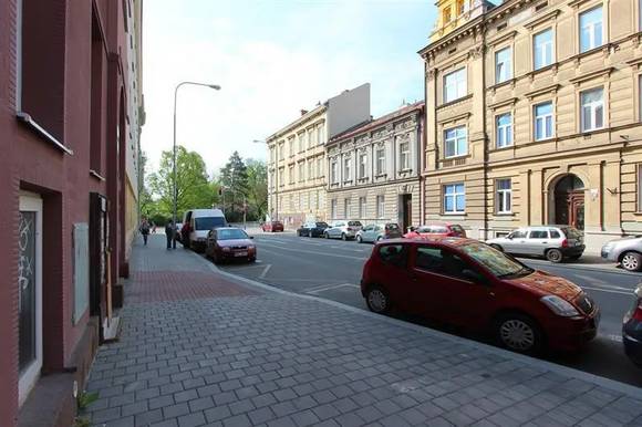 Pronájem bytu 1+1, ulice Staňkova, Brno - Královo Pole, v blízkosti Lužáneckého parku