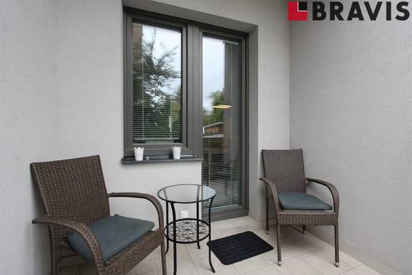 Prodej řadového třípodlažního domu se třemi bytovými jednotkami, po kompletní rekonstrukci, vyhledávaná lokalita Brno - Žabovřesky, ulice Haasova