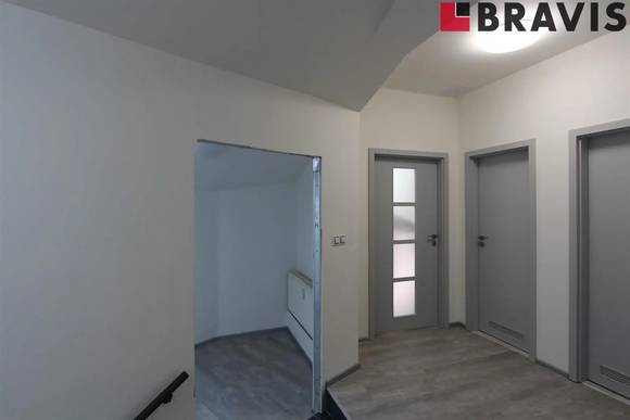 Pronájem novostavby bytu 4+kk, Brno - Zábrdovice, Šámalova ulice, částečně zařízený, klimatizovaný