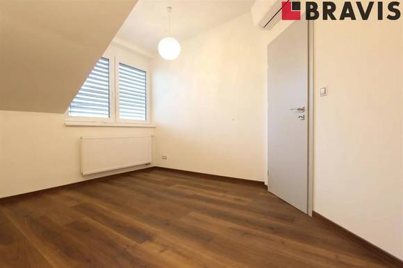 Pronájem novostavby bytu 4+kk, Brno - Zábrdovice, Šámalova ulice, částečně zařízený, klimatizovaný