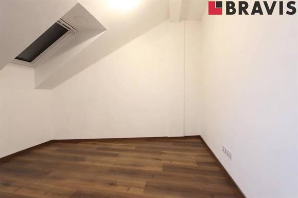 Pronájem novostavby bytu 4+kk, Brno - Zábrdovice, Šámalova ulice, částečně zařízený, klimatizovaný