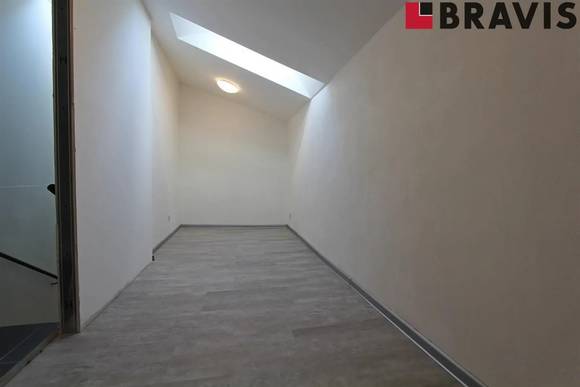 Pronájem novostavby bytu 4+kk, Brno - Zábrdovice, Šámalova ulice, částečně zařízený, klimatizovaný