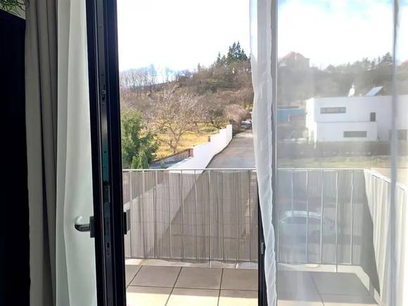 Pronájem bytu 2+kk, Brno - Husovice, Cacovická ulice, zařízený, balkon, sklep, parkování
