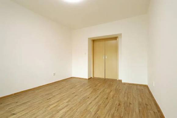 Pronájem bytu 2+1, Brno - Královo Pole, ul. Purkyňova, balkon, sklep, zahrada