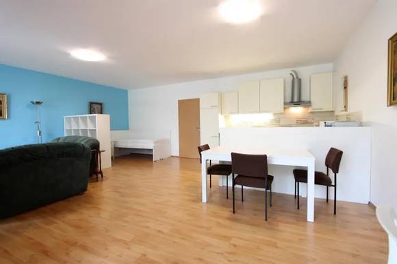 Pronájem bytu 1+kk, Brno - Soběšice, ul. Na Kovárně, zahrádka, garážové stání