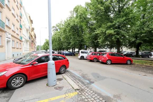 Pronájem parkovacího stání, Brno - střed, třída Kapitána Jaroše