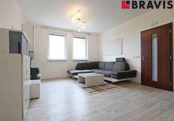 Pronájem zařízeného bytu 3+kk, ul. Lány, Brno - Bohunice, internet a TV, garáž, společná zahrada
