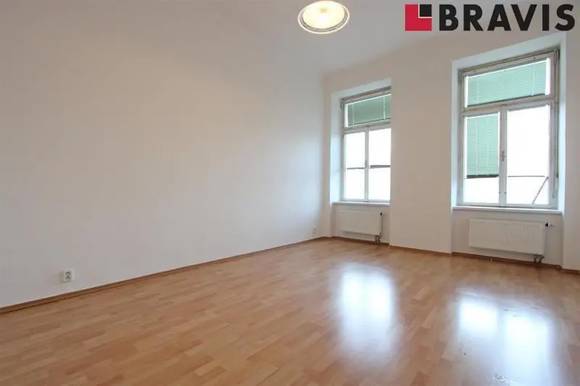 Pronájem slunného bytu 2+1, Červený Kopec, ul. Vinohrady, nezařízený, v blízkosti Spielberk Office Centre