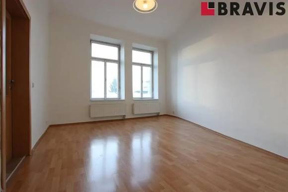 Pronájem slunného bytu 2+1, Červený Kopec, ul. Vinohrady, nezařízený, v blízkosti Spielberk Office Centre