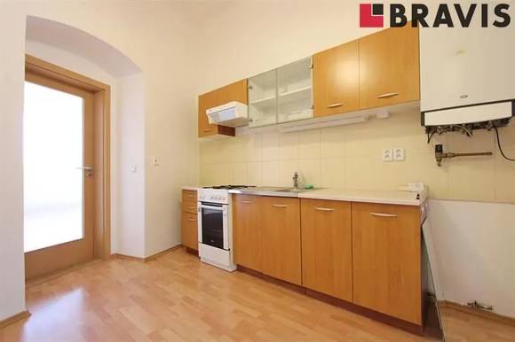 Pronájem slunného bytu 2+1, Červený Kopec, ul. Vinohrady, nezařízený, v blízkosti Spielberk Office Centre