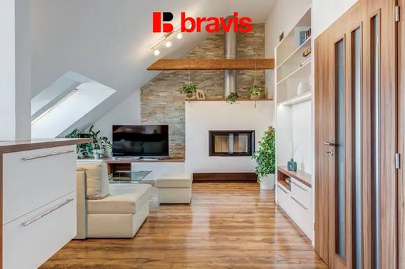 Prodej komfortního bytu 2+kk, ul. Veleckého, Brno-Židenice, balkon