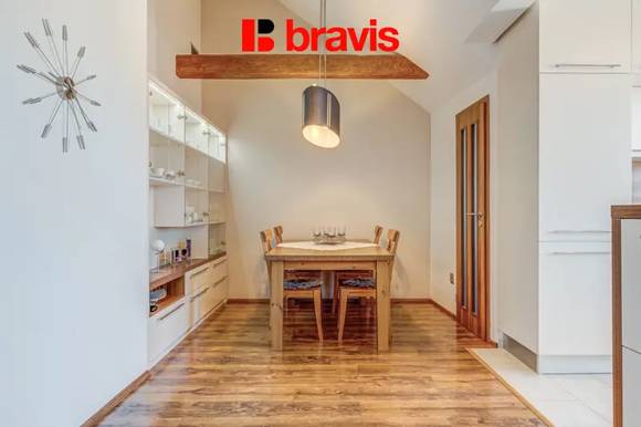 Prodej komfortního bytu 2+kk, ul. Veleckého, Brno-Židenice, balkon