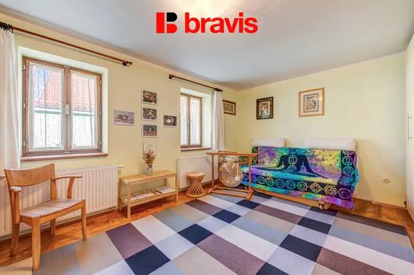Prodej rodinného domu 4+kk, obec Vrbice, okres Břeclav, pozemek 724 m2