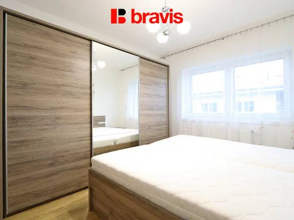 Pronájem novostavby bytu 2+kk, obec Kobylnice, parkování, sklep