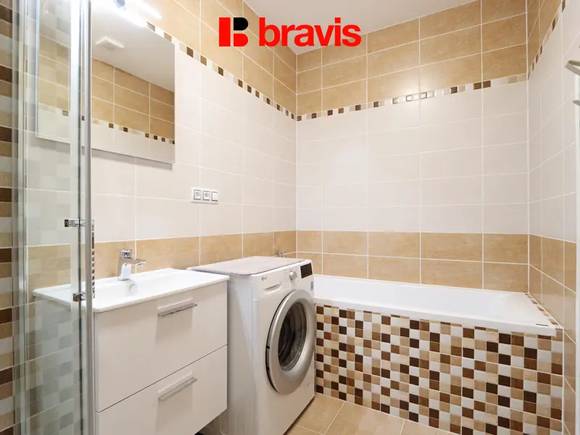 Pronájem novostavby bytu 2+kk, obec Kobylnice, parkování, sklep
