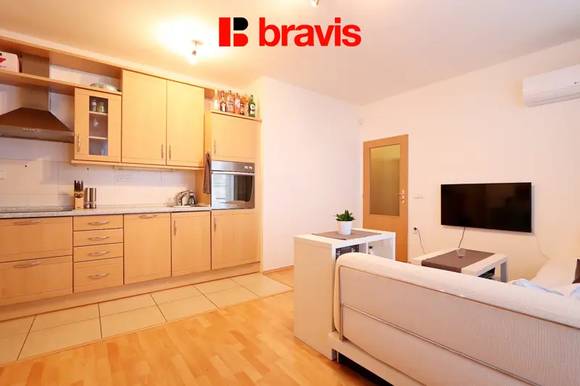 Pronájem bytu 2+kk, ulice Otiskova, Brno - Líšeň, balkon, sklep