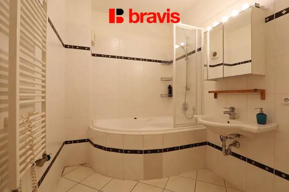 Pronájem bytu 3+kk, ul. Otiskova, Brno - Líšeň, 3 balkony, sklep, parkování