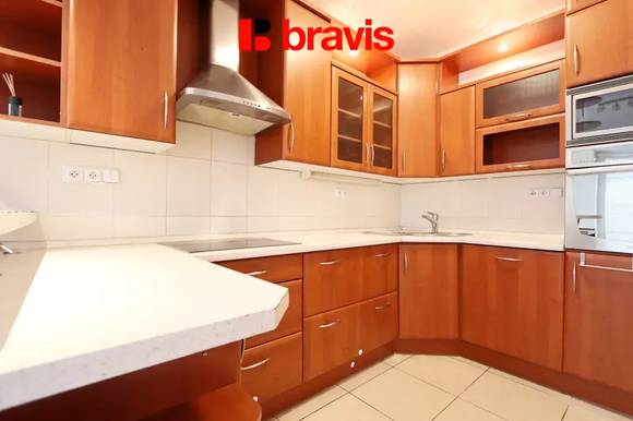 Pronájem bytu 3+kk, ul. Otiskova, Brno - Líšeň, 3 balkony, sklep, parkování