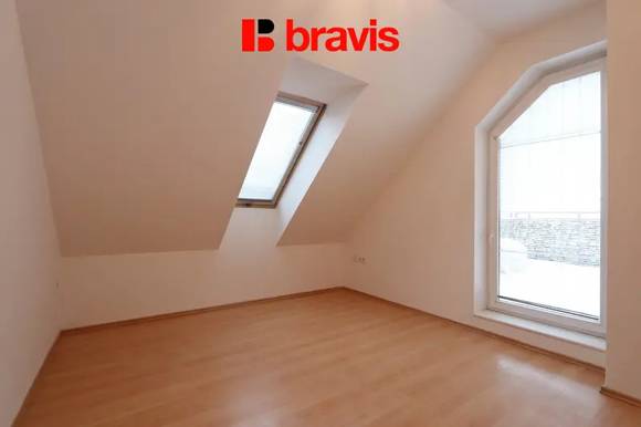 Pronájem bytu 3+kk, ul. Otiskova, Brno - Líšeň, 3 balkony, sklep, parkování