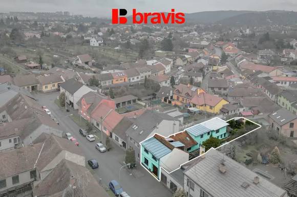 Prodej vícegeneračního rodinného domu 6+2, Brno - Žebětín, 2 samostatné jednotky, garáž, dílna, klidná lokalita