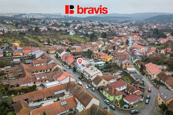 Prodej vícegeneračního rodinného domu 6+2, Brno - Žebětín, 2 samostatné jednotky, garáž, dílna, klidná lokalita