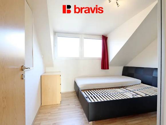 Pronájem zařízeného bytu 4+kk, ul. Lány, Brno - Bohunice, internet, garáž, společná zahrada