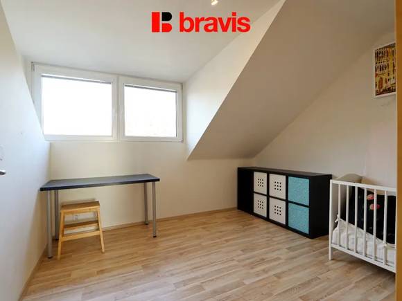 Pronájem zařízeného bytu 4+kk, ul. Lány, Brno - Bohunice, internet, garáž, společná zahrada