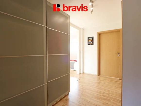 Pronájem zařízeného bytu 4+kk, ul. Lány, Brno - Bohunice, internet, garáž, společná zahrada