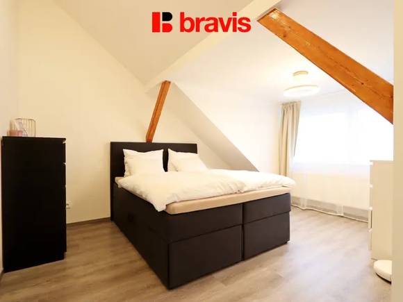 Pronájem zrekonstruovaného bytu 2+kk, ulice Křížkovského, Brno - Staré Brno, zařízený