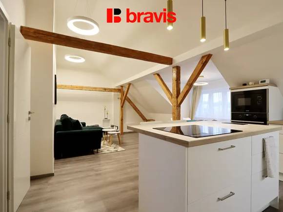 Pronájem zrekonstruovaného bytu 2+kk, ulice Křížkovského, Brno - Staré Brno, zařízený