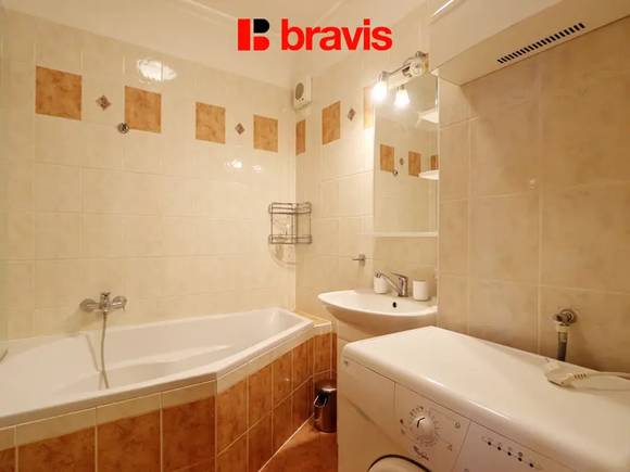 Pronájem bytu 2+kk, Brno - Líšeň, ul. Otiskova, částečně zařízený, balkon, sklep