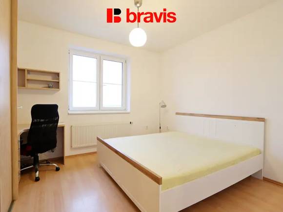 Pronájem bytu 2+kk, Brno - Líšeň, ul. Otiskova, částečně zařízený, balkon, sklep