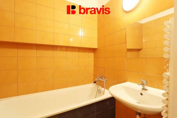 Pronájem bytu 1+1, Brno-Veveří, ul. Jana Uhra, nezařízený, balkon