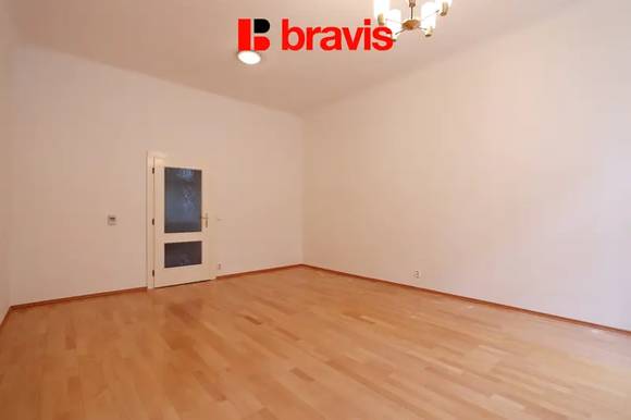 Pronájem bytu 1+1, Brno-Veveří, ul. Jana Uhra, nezařízený, balkon