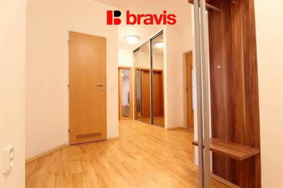 Pronájem bytu 3+kk, Brno - Líšeň, Otiskova ulice, 3 balkony, garážové stání, sklep