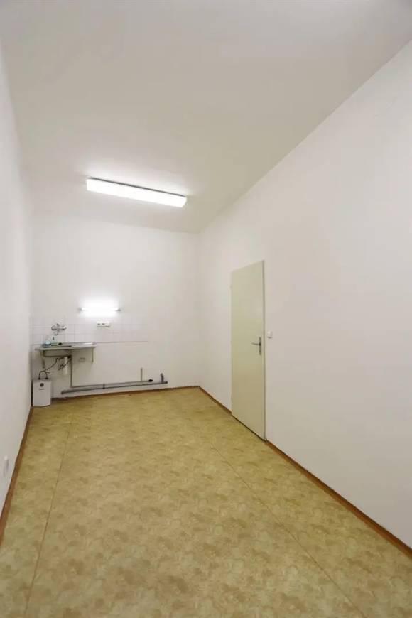 Podnájem kancelářských prostor, 103 m2, ulice Špitálka, Brno-Trnitá, výtah, parkovací stání, v blízkosti centra města