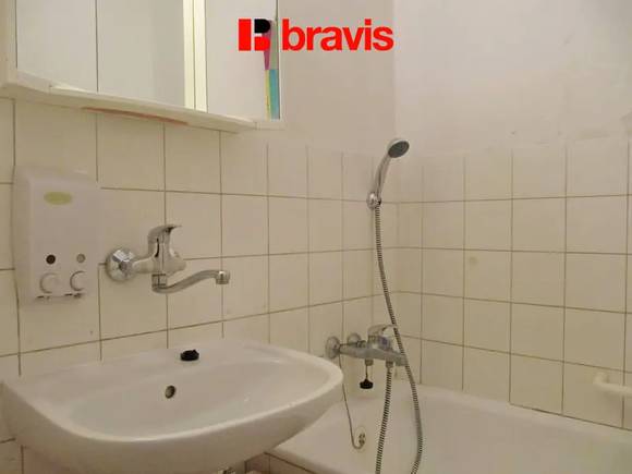 Podnájem bytu 2+1, Brno - Štýřice, nezařízený, balkon, pěkná a klidná lokalita, dobrá dostupnost do centra města, blízko Spielberk Office Center