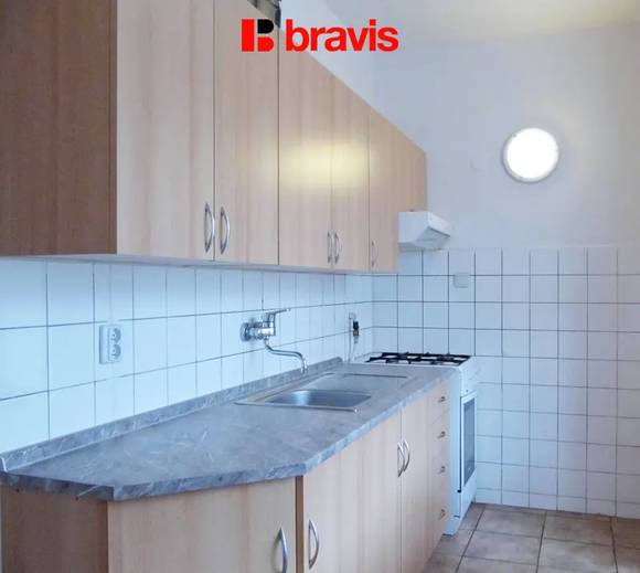 Podnájem bytu 2+1, Brno - Štýřice, nezařízený, balkon, pěkná a klidná lokalita, dobrá dostupnost do centra města, blízko Spielberk Office Center
