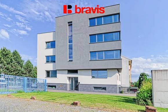 Pronájem moderní kanceláře, 50m2, ul. Jundrovská, Brno - Komín, možnost parkování