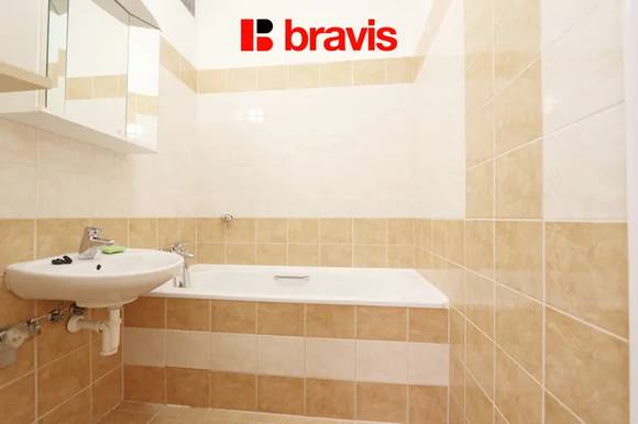 Pronájem bytu 2+1, Brno - střed, ul. Mezírka, balkon, částečně zařízený