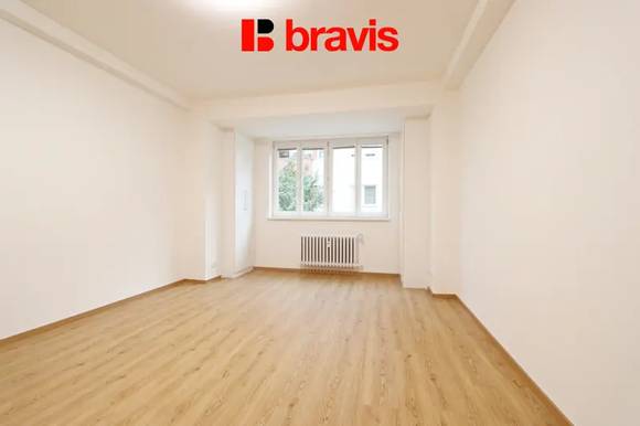 Pronájem bytu 2+1, Brno - střed, ul. Mezírka, balkon, částečně zařízený