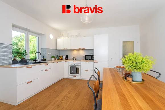 Prodej rodinného domu 3+1, Vyškov - Nouzka, dílna, sklep, zahrada 1478m2