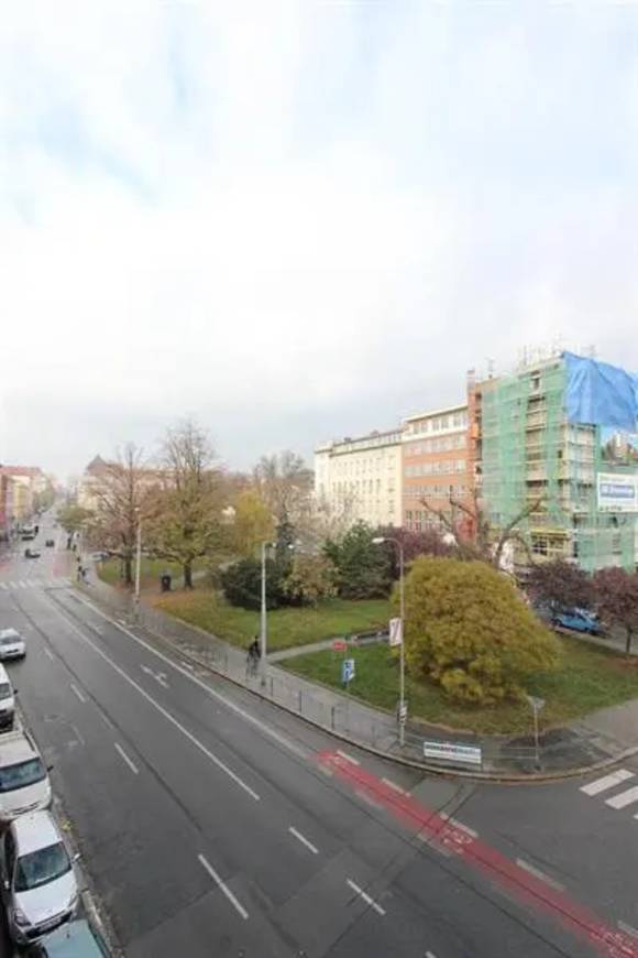 Pronájem bytu 1+1, Brno - střed, ul. Kounicova, balkon, částečně zařízený