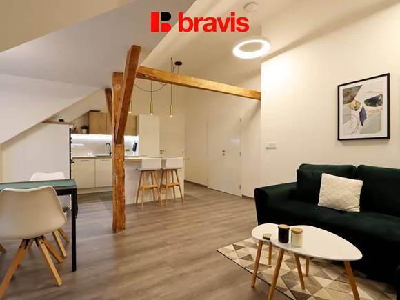 Pronájem zrekonstruovaného bytu 2+kk, ulice Křížkovského, Brno - Staré Brno, zařízený