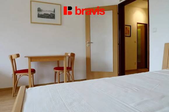 Pronájem bytu 1+1, Brno - Trnitá, ulice Zderadova, lodžie, zařízený