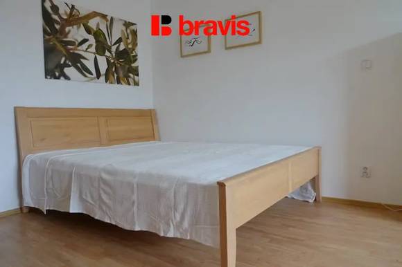 Pronájem bytu 1+1, Brno - Trnitá, ulice Zderadova, lodžie, zařízený