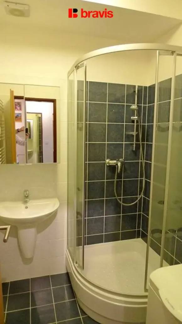 Pronájem bytu 1+1, Brno - Trnitá, ulice Zderadova, lodžie, zařízený