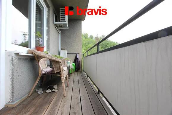 Pronájem slunného bytu 2+kk, Brno - střed, ul. Úvoz, 72,2 m2, zařízený, balkon, komora, klimatizace, klidné bydlení v blízkosti centra