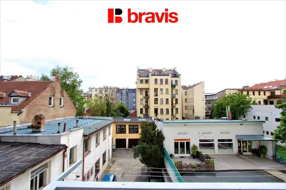 Pronájem bytu 1+kk, Brno - střed, ul. Kounicova, částečně zařízený, balkon